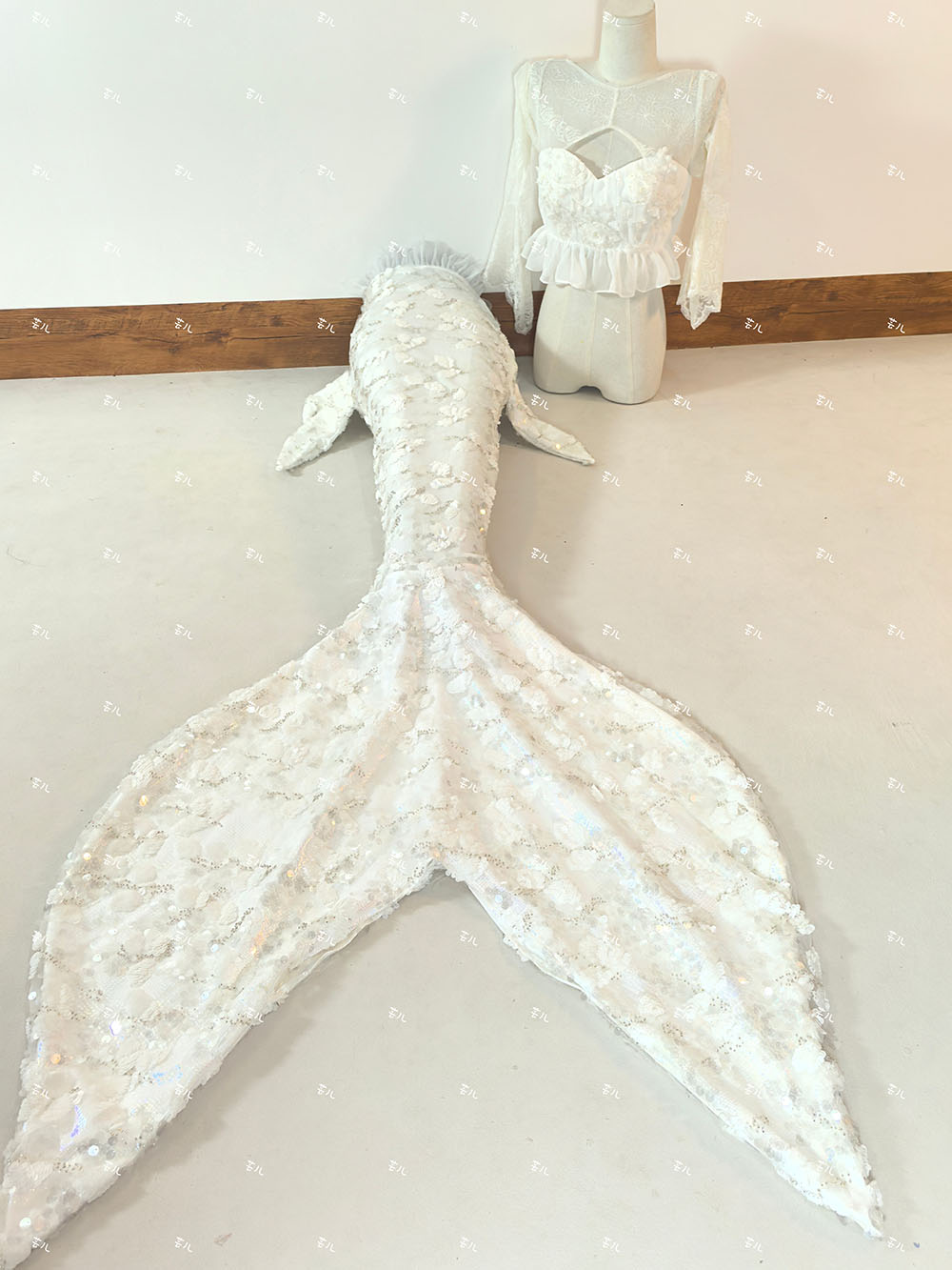Aquarium Fish Goldfish - New Sequined Mermaid Big Tail Tailored